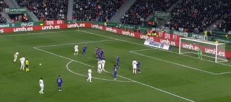 费迪南德：阿森纳不需要埃泽，当然他也可以提升板凳深度