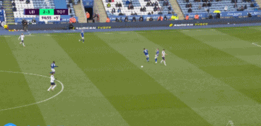 全北现代队长朴镇燮将加盟浙江队，补强后防，提升球队竞争力。