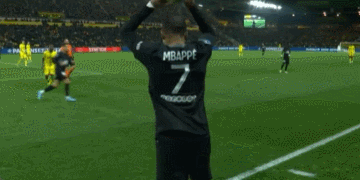 传承足球明星联赛“川辽对决”再现甲A经典，“四川雄起”唤起一代球迷记忆